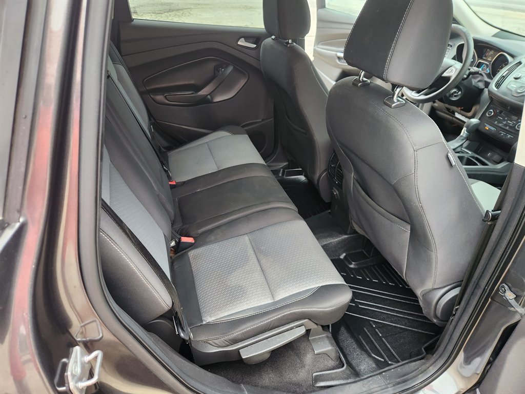2017 Ford Escape SE - Photo 8