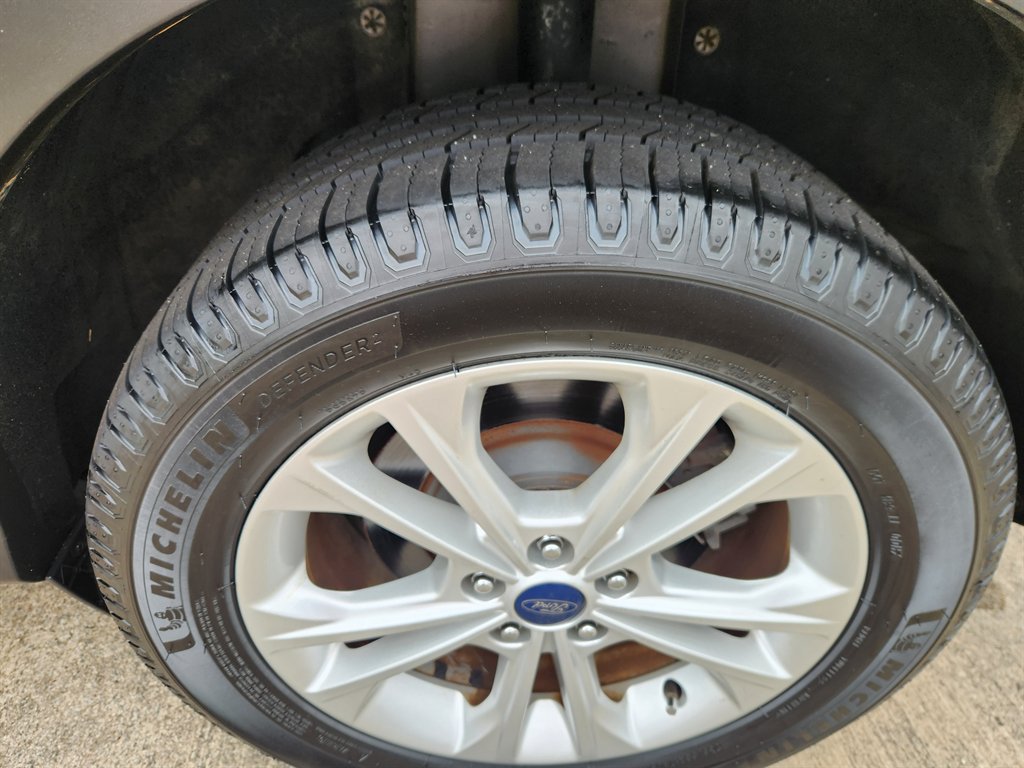 2017 Ford Escape SE - Photo 10