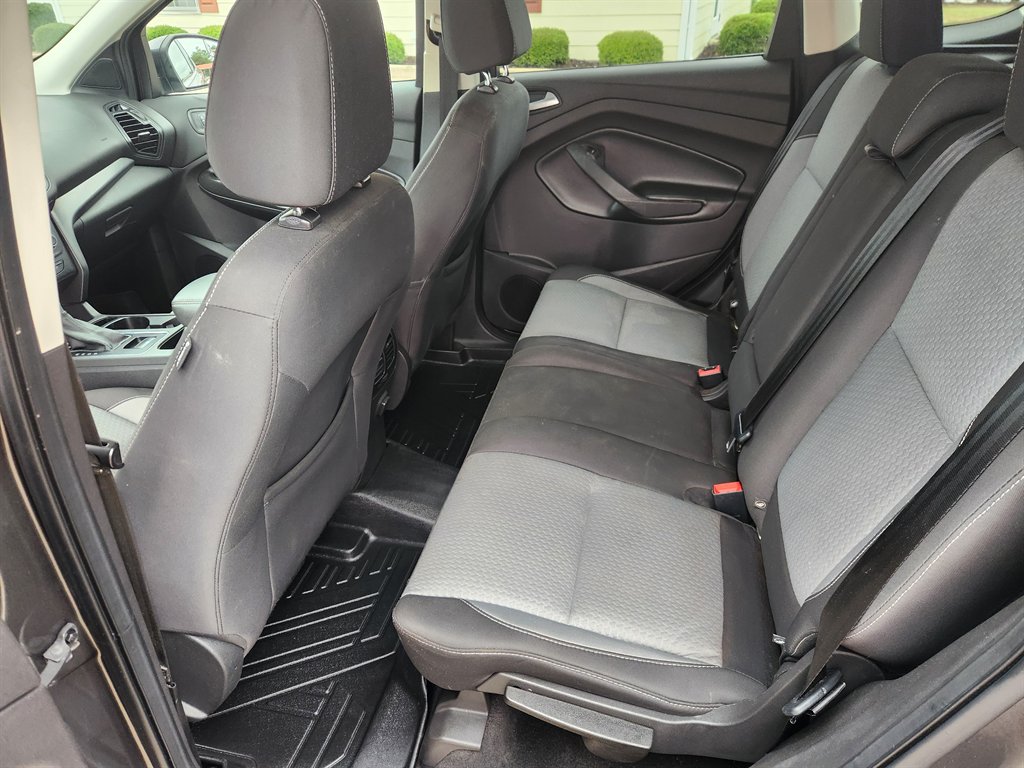 2017 Ford Escape SE - Photo 6